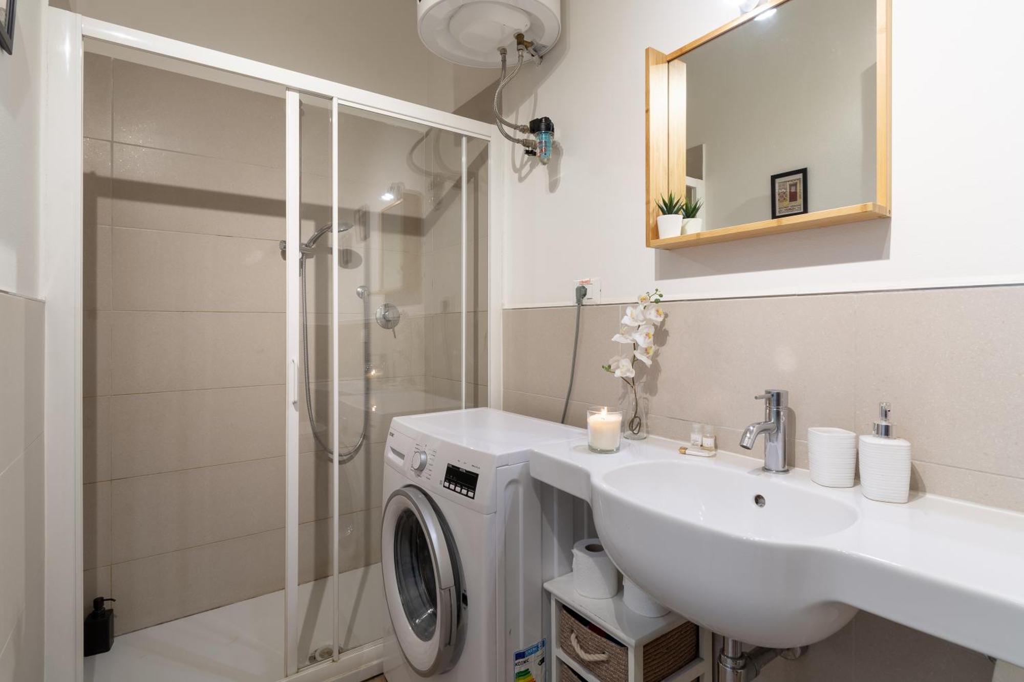 Gale Apartment Bologna Bagian luar foto