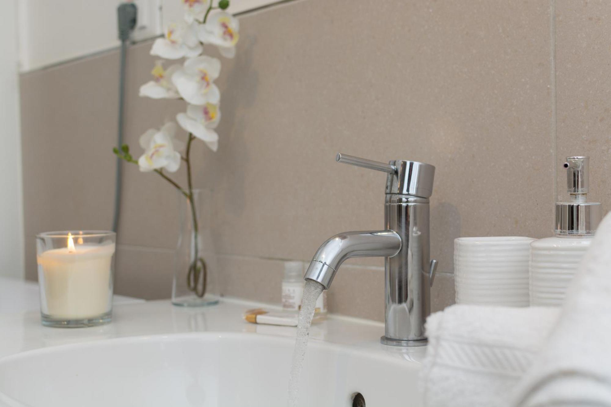 Gale Apartment Bologna Bagian luar foto